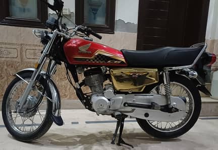 Honda CG 125 Self Start Gold Special Edition