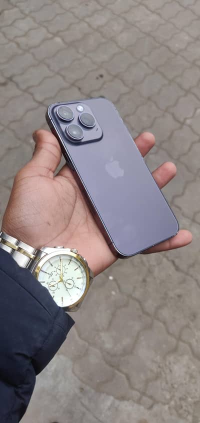 I phone 14 pro 10 9.8