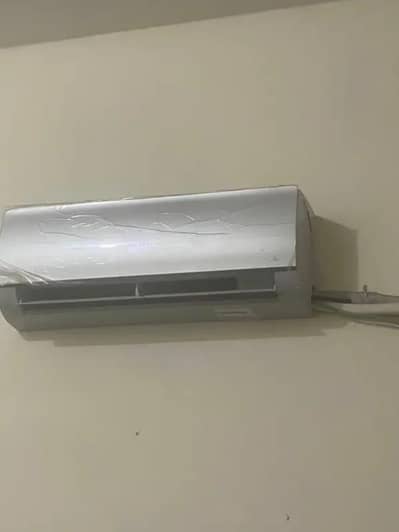 Haier 1.5 ton inverter heat and cool in new condition