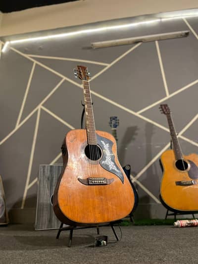 Guitar /Japnese Accoustic Guitar /Accoustic Guitar /Imported Guitar