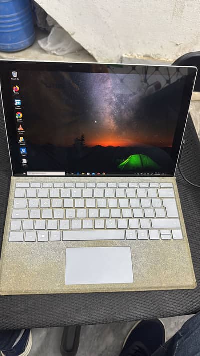 Surface pro 7 (i5/10th)8gb/256ssd 2. in. 1 4k tuch display detachable