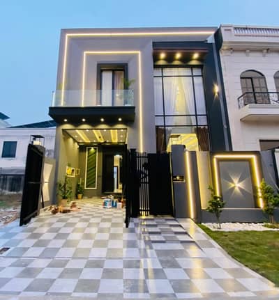 5 Marla Modern Villa Available For Sale At Prime location block EE Citi Housing Gujranwala