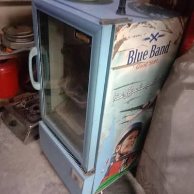 Small Refrigerator for urgent sale