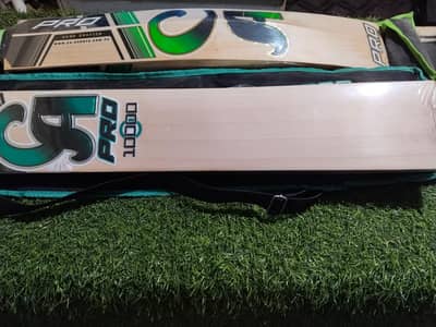 CA 10000 CRICKET BAT (BRAND NEW)