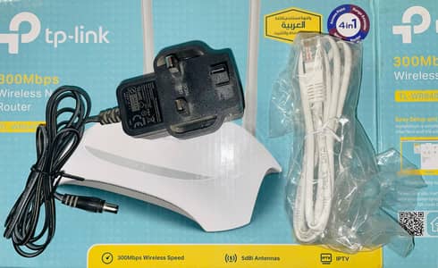 tp-link Router+charger or power bank available