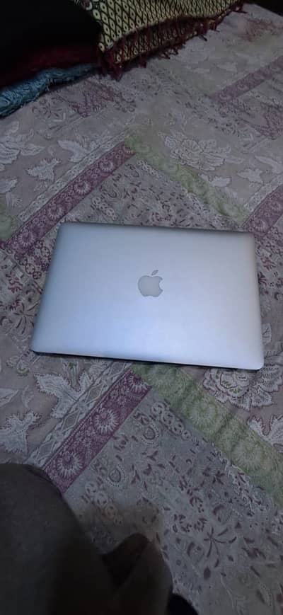 MacBook air i5