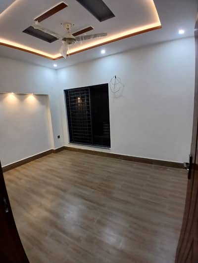 10 MARLA HOUSE FOR RENT DOUBLE STOREY