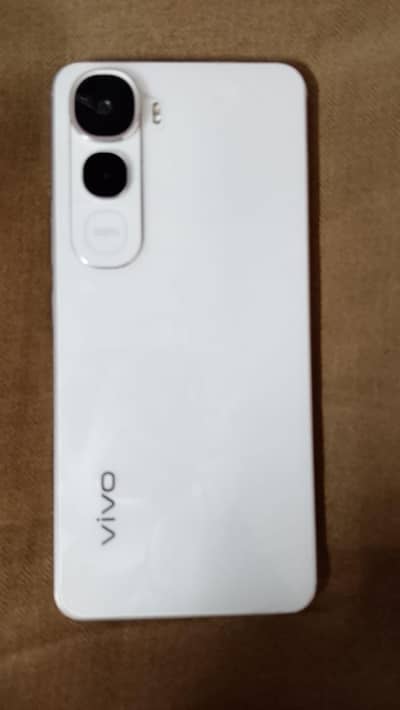 vivo y400 10/10 condition mint with box and warranty