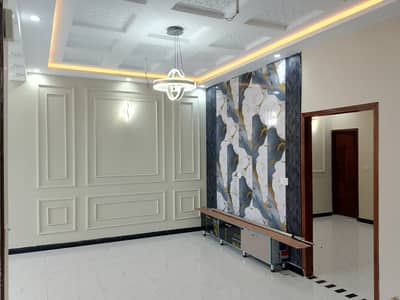 5 MARLA HOUSE FOR RENT BRAND NEW