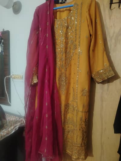 party wear dresses start from 1000rps.