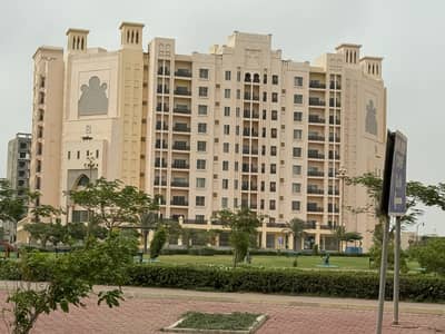 2-Bedroom Lounge Luxurious Apartment for Rent, 1,100 Sq Ft Outer Unit near Midway Bahria Town Karachi, with Park, Mosque, Gallery & Commercial Area nearby.