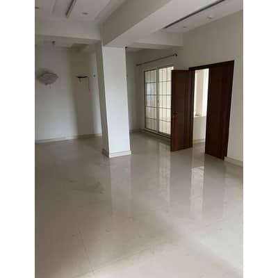 Luxury Double Bed Apartment At Ferozepur Road