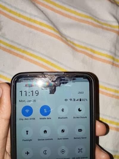 4 + 64 memory hai Pta approved hai panel crack hai Baki all ok