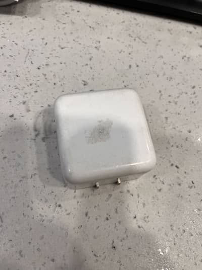 35 watts Original IPhone Adapter