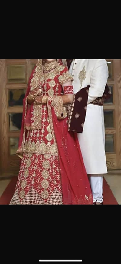 Bridal lehnga urgently selling