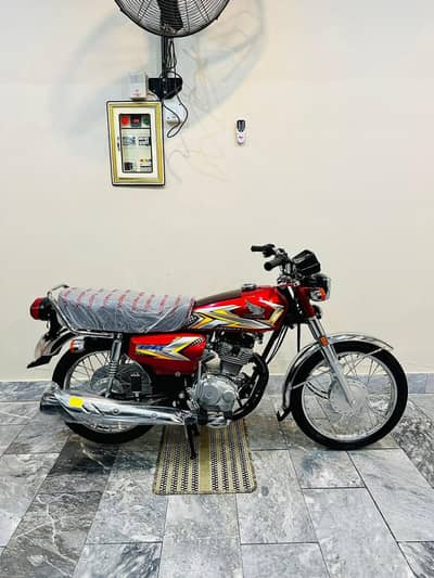 Honda CG 125 2025