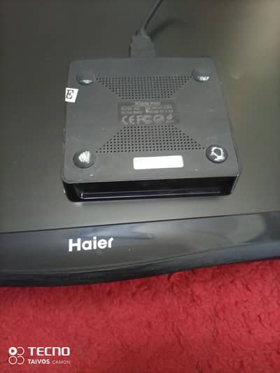 19th inch led with smart device and cables