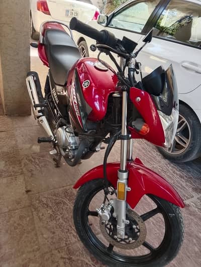 Yamaha YBR 125G 2025