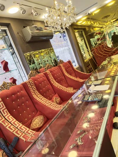 Saleman job available