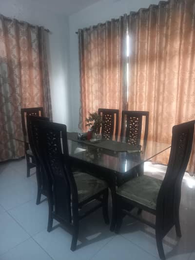 6-seater Wooden Dinning table  for sale