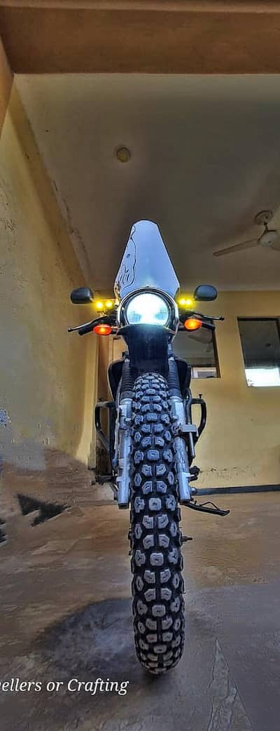 Wind shield YBR round shap head light