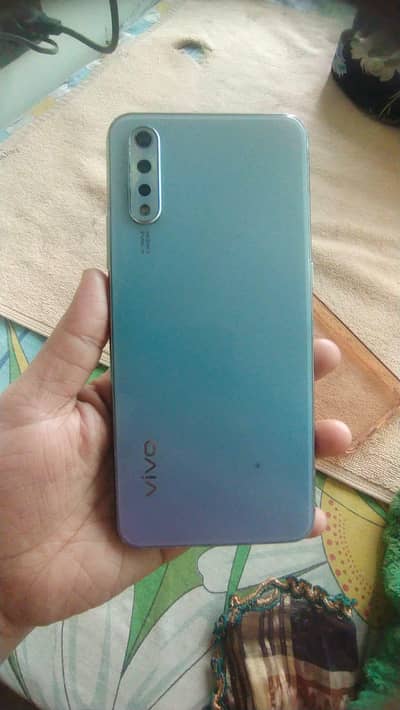 Vivo S1