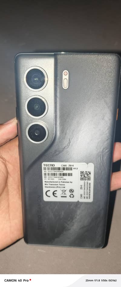 Tecno camon 40 pro