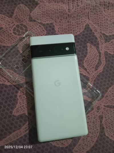 Pixel 6 Pro 12gb/128gb 120hz display curved (corner Minor Dot)