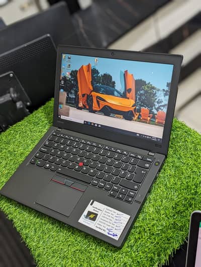 Lenovo Thinkpad X260 i5 6th Gen 8GB RAM 256GB SSD !
