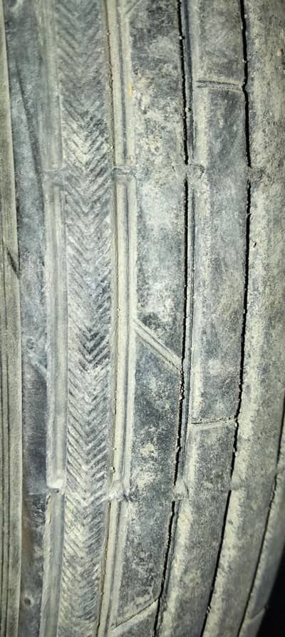 70 genaeral tyre please read full message olx