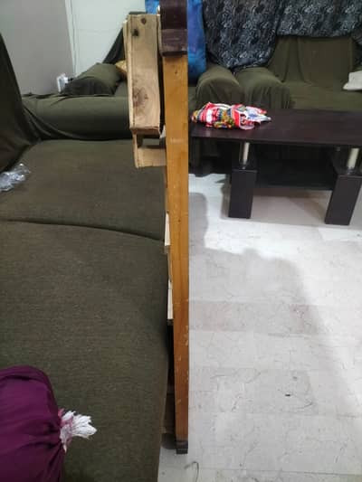 Large size carrom board