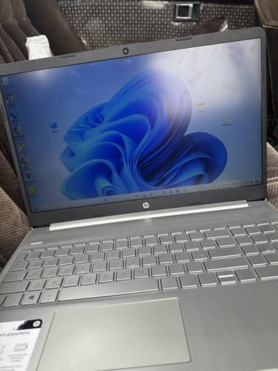 HP cori5 11 generation 8GB ram 256 ssd