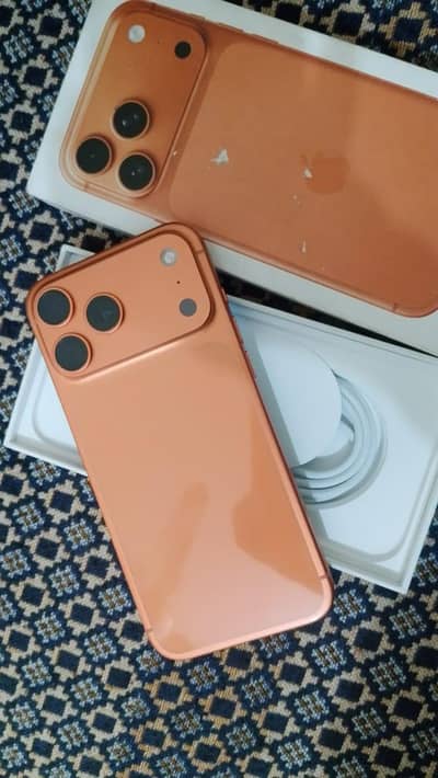 17 pro max jv 256 gb box open