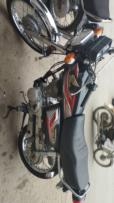 HONDA CG125 2024