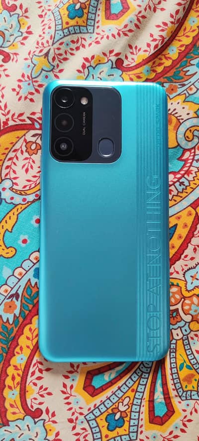 Tecno spark 8c 4+3/128  03091940432