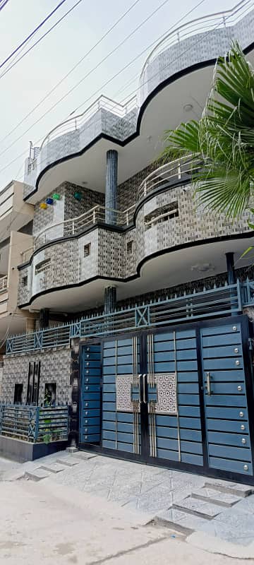 Luxury 3-Storey Prime Location All Facilities Don't Miss