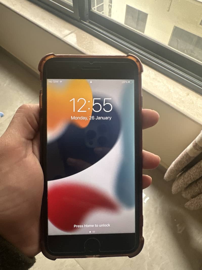 Apple iPhone 7 Plus 0