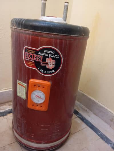 1500 W electrical geyser