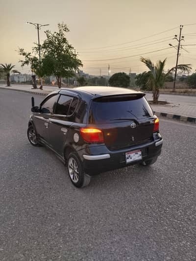 Toyota Vitz 2006