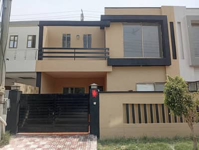 Buch Villas 5 Marla Double Storey Used House Available 4 Bed Attach Bath
