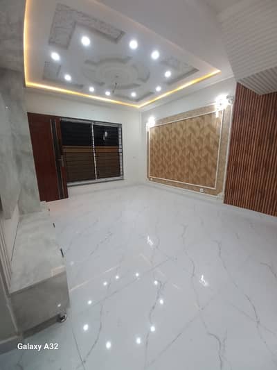 Buch Villas 5 Marla House Manik Block For Sale 5 Bed Attach Bath