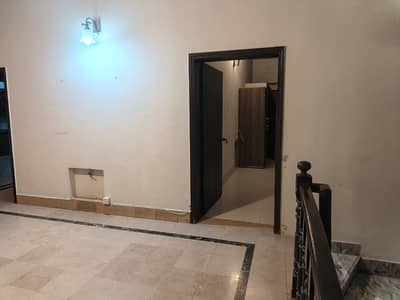 i8 /3 Double Store House Available for Rent