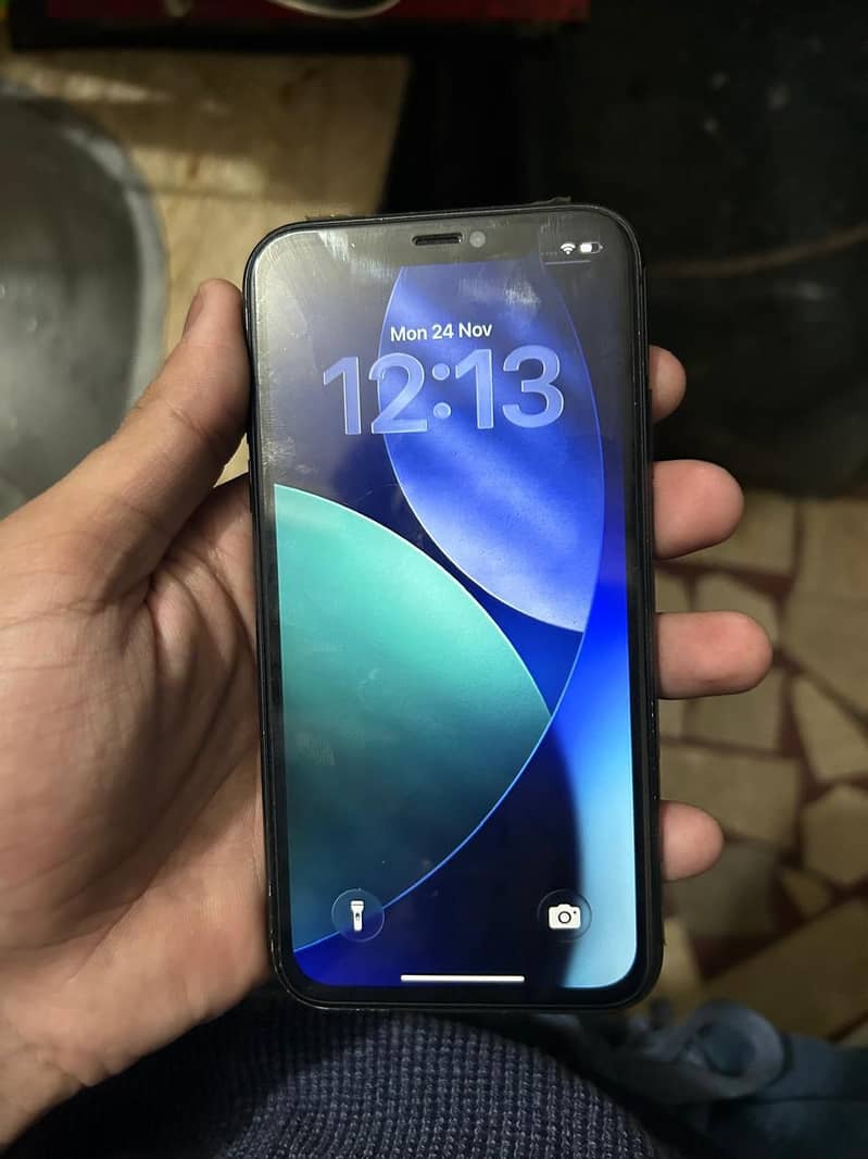 iPhone 11 read caption 0