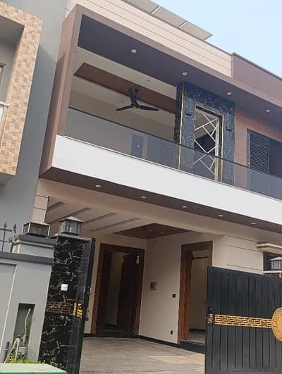 Short Corner Luxury Furnished House For Sale