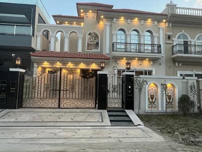 5 Beds Brand New 10 Marla House for Sale Woods Block Paragon City Barki road Lahore.