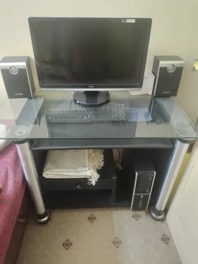 computer table  with mirror