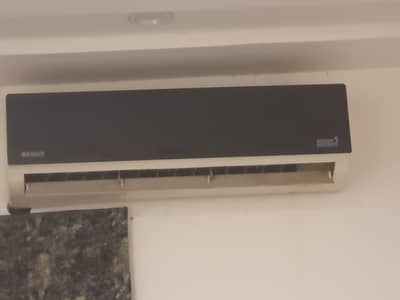 4 ACs for Sale 3 Inverters 1 energy efficient