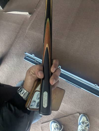 snooker cue