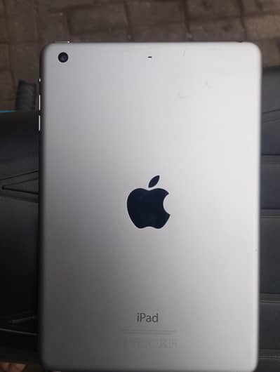 I pad mini 3 (2014)