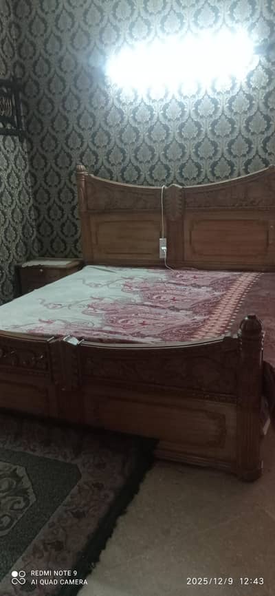 bed 40000, dressing 20000. ,urgent sale